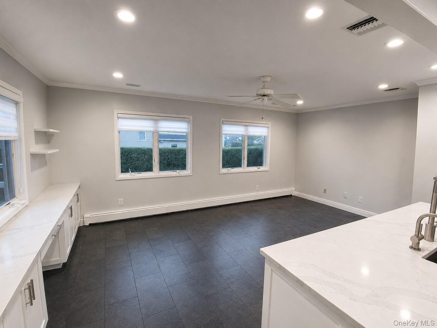 586 Harless Place thumbnail 13