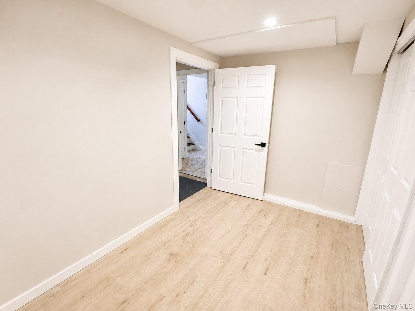586 Harless Place thumbnail 27