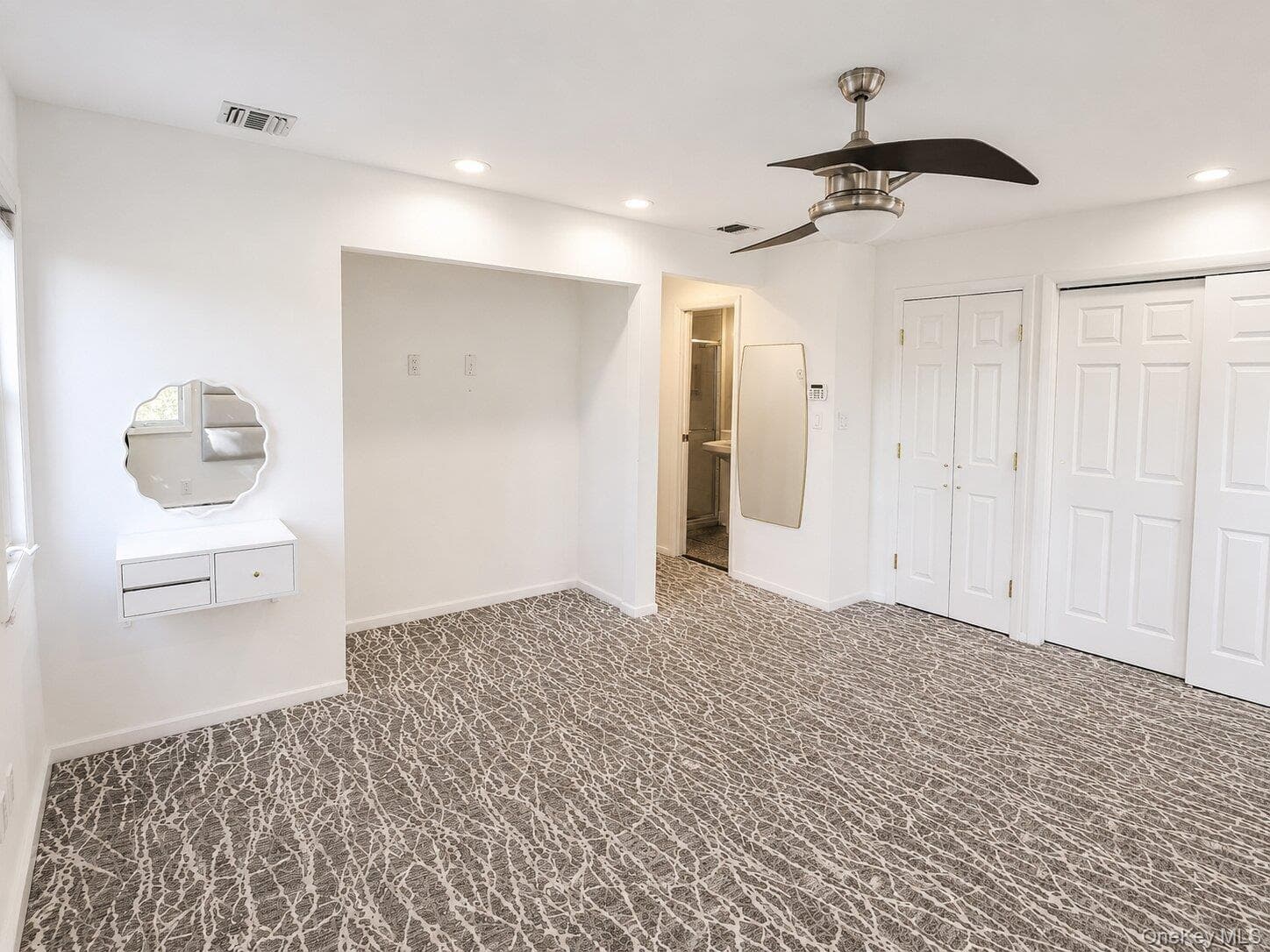 586 Harless Place thumbnail 16