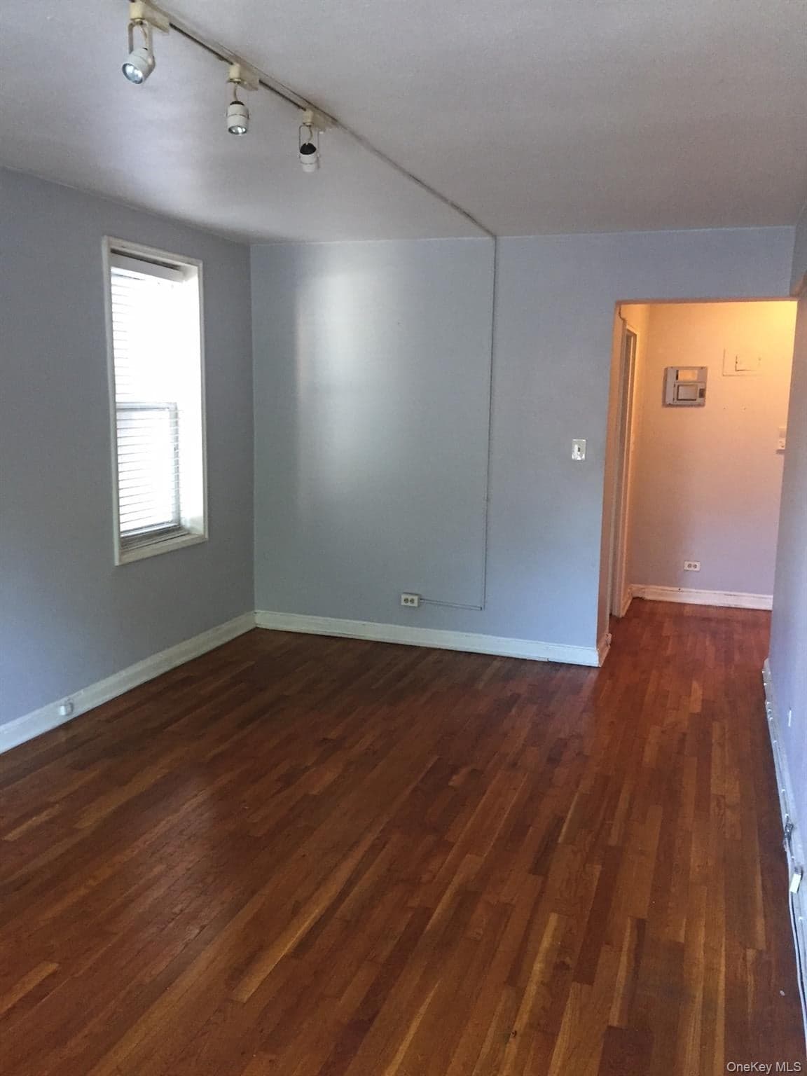 143-25 84th Drive Unit: 2E thumbnail 10
