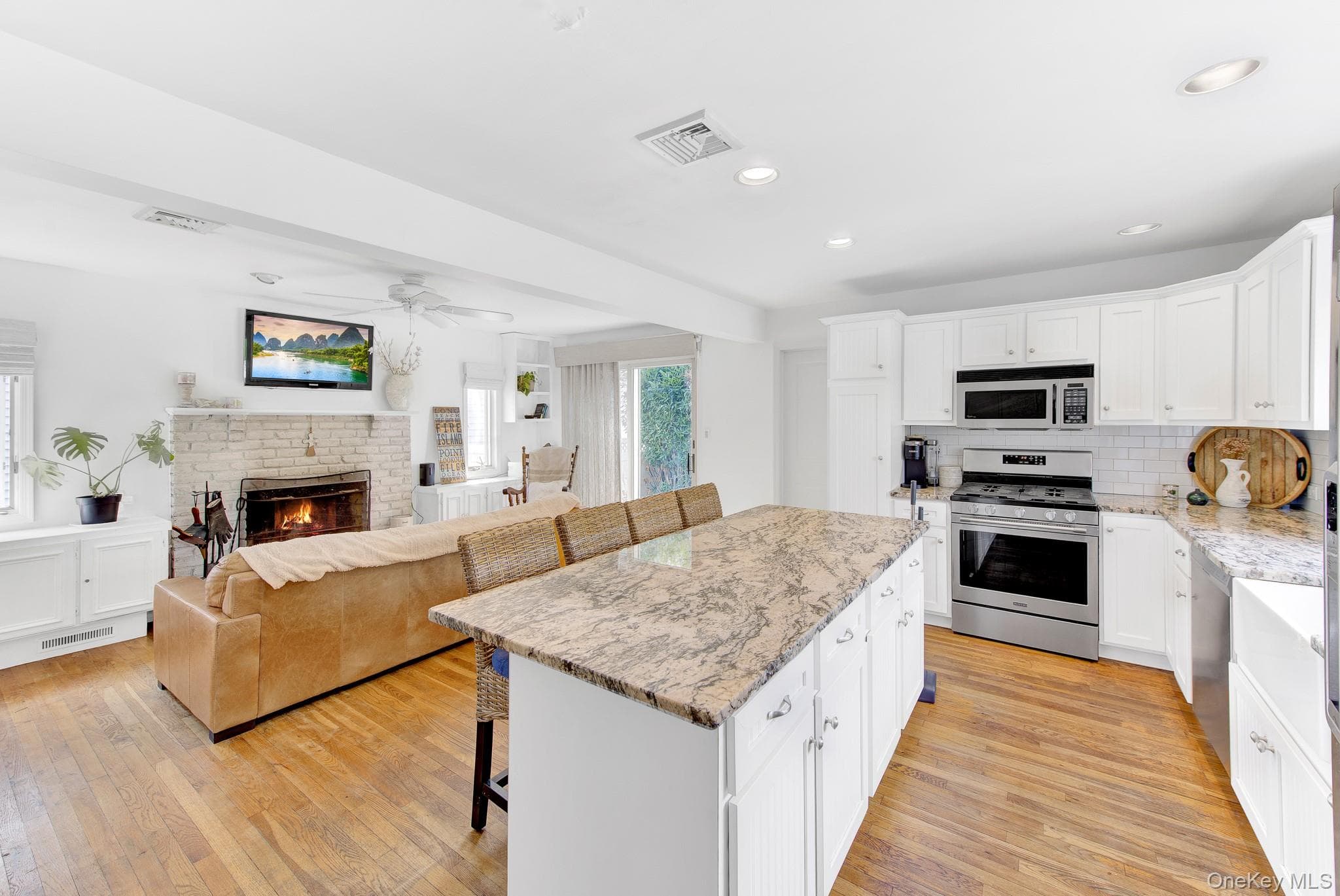 63 Cedarhurst Avenue thumbnail 12