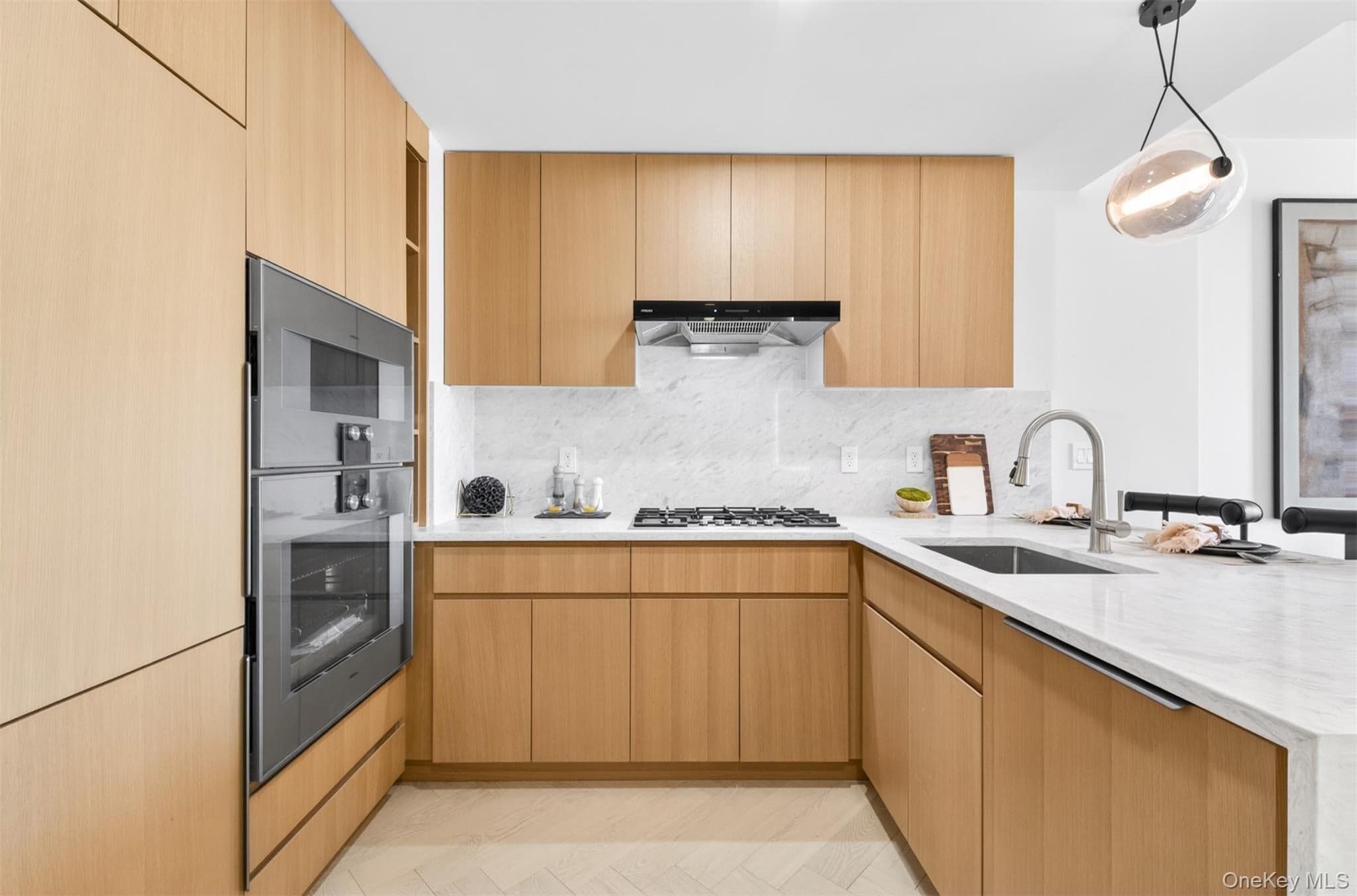 133-25 37th Avenue Unit: 17K thumbnail 3