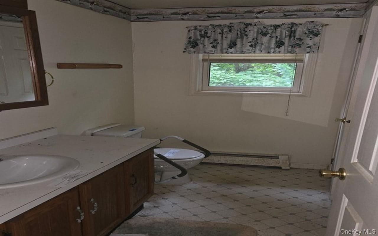 84 Wharton Drive thumbnail 4
