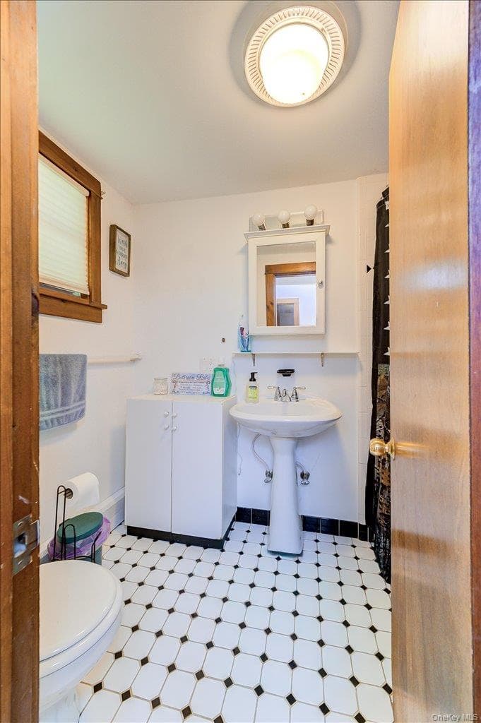 10-12 Woodlea Road thumbnail 15