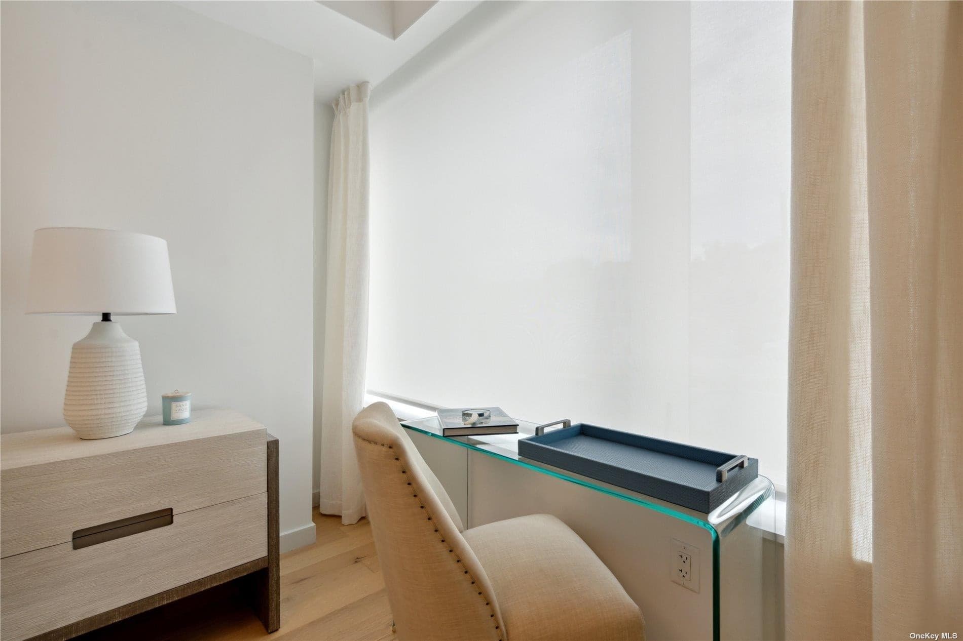 218 Middle Neck Road Unit: 202 thumbnail 13