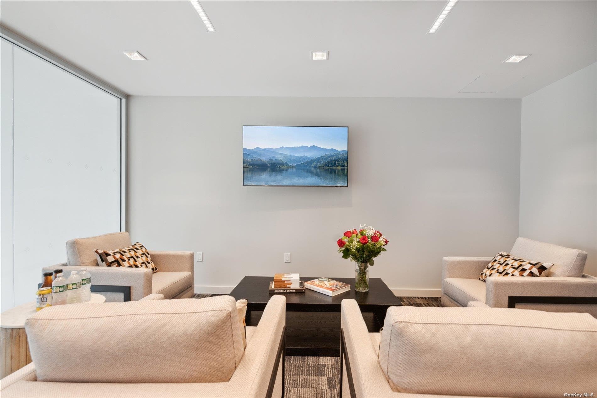 218 Middle Neck Road Unit: 202 thumbnail 24