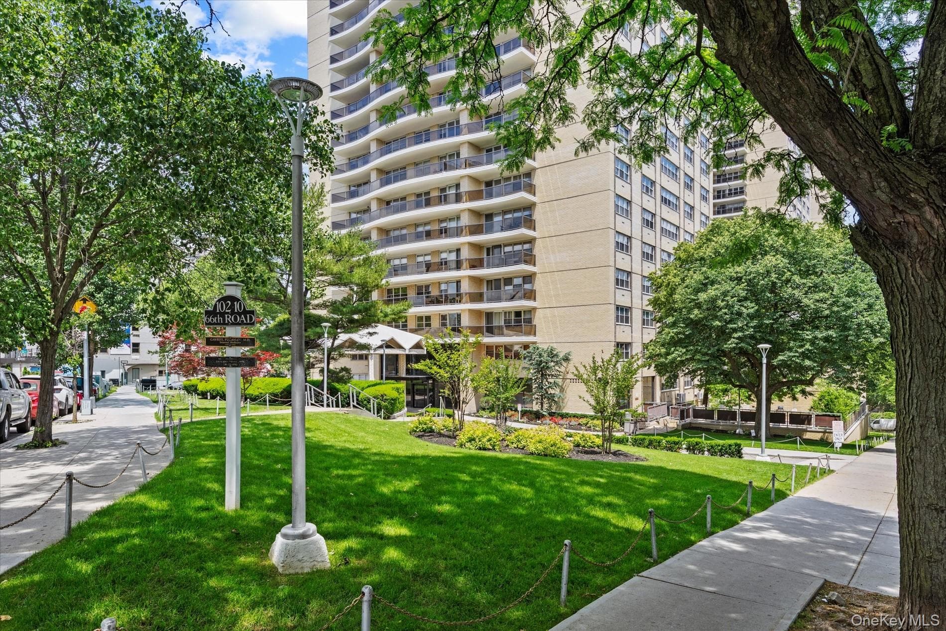 102-10 66th Road Unit: 12A, Forest Hills