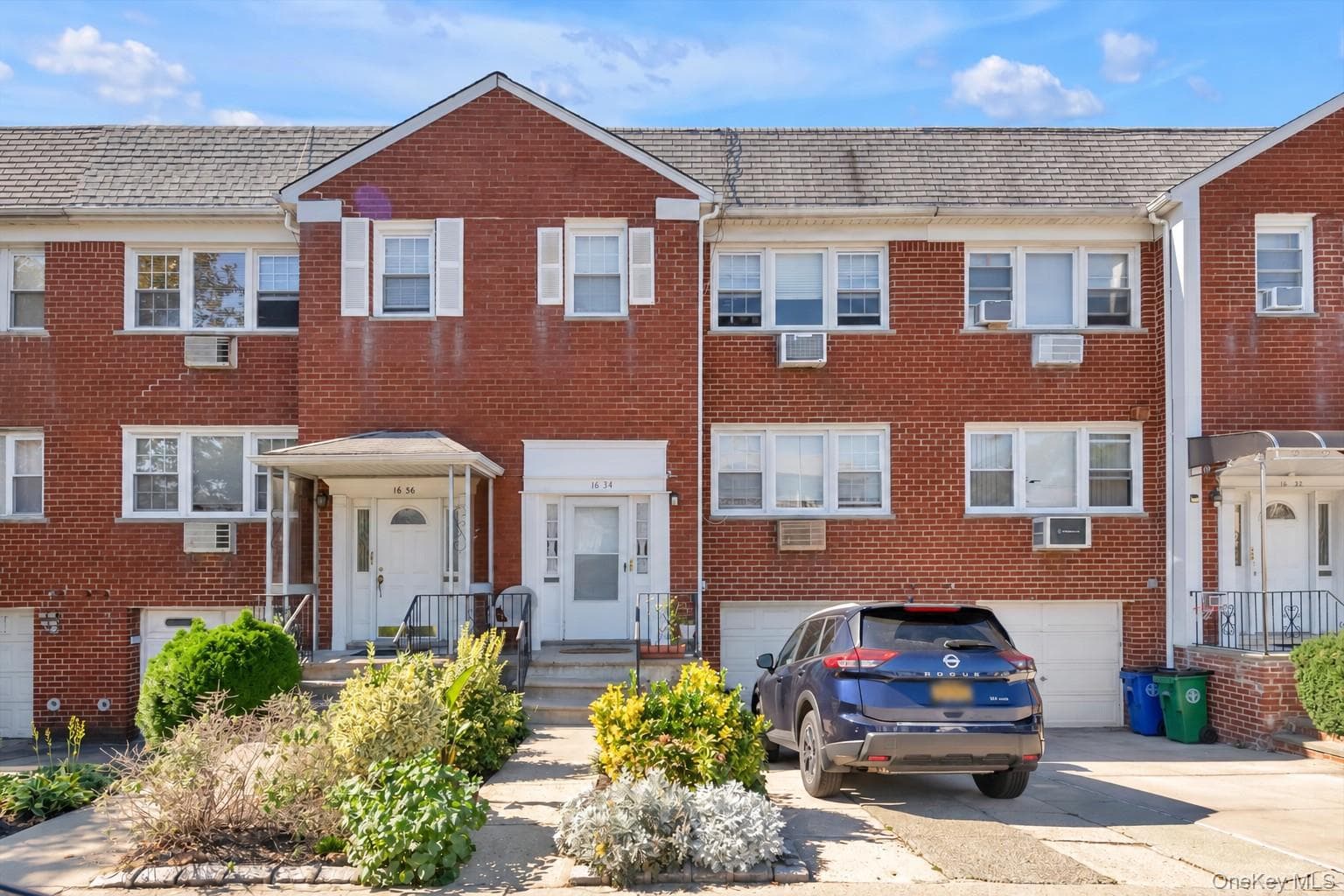 1634 Bell Boulevard photo 1