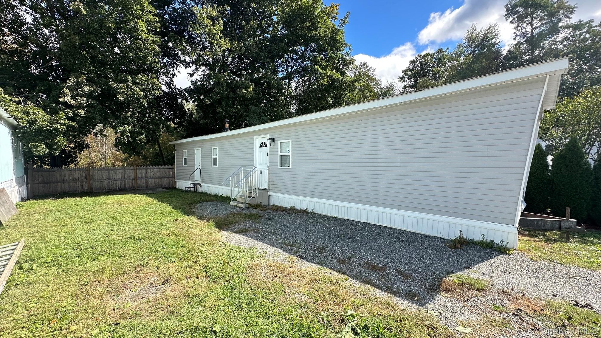 33 Debra Ct. Ct thumbnail 2