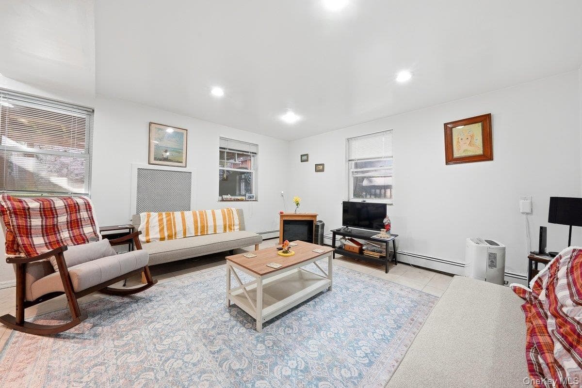 6121 Huxley Avenue thumbnail 22