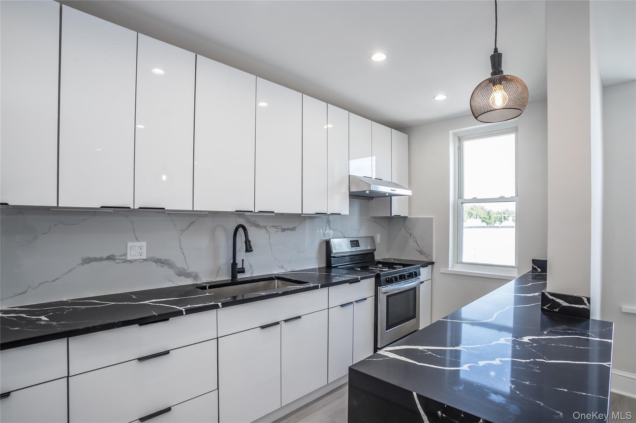 6717 Myrtle Avenue thumbnail 18