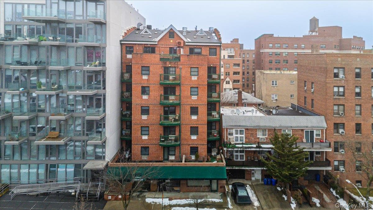 83-71 116th Street Unit: 4B thumbnail 2