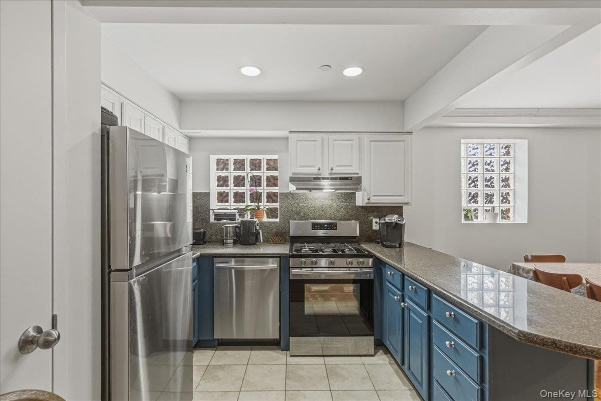 83-71 116th Street Unit: 4B thumbnail 5