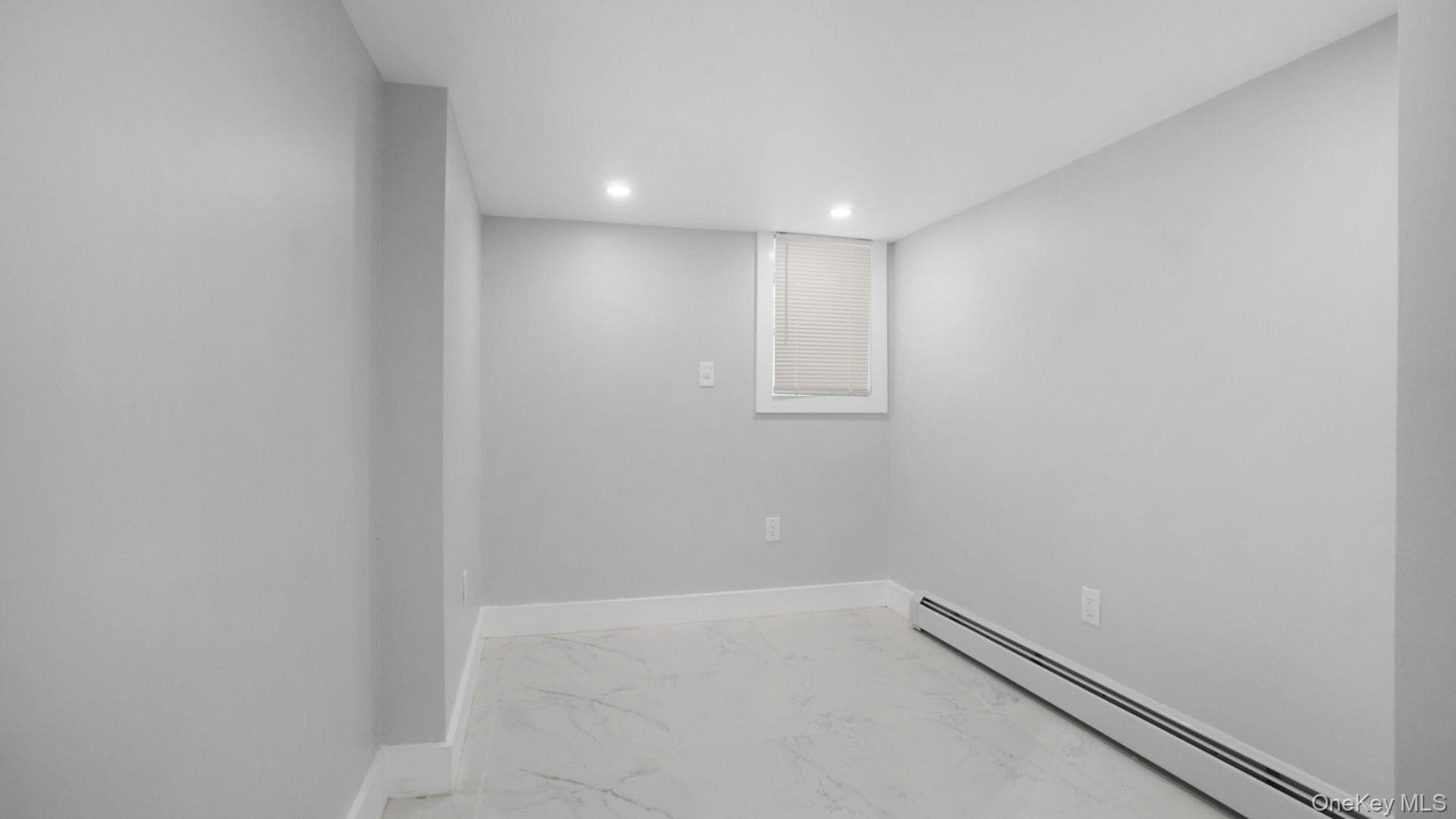 506 E 183rd Street thumbnail 19
