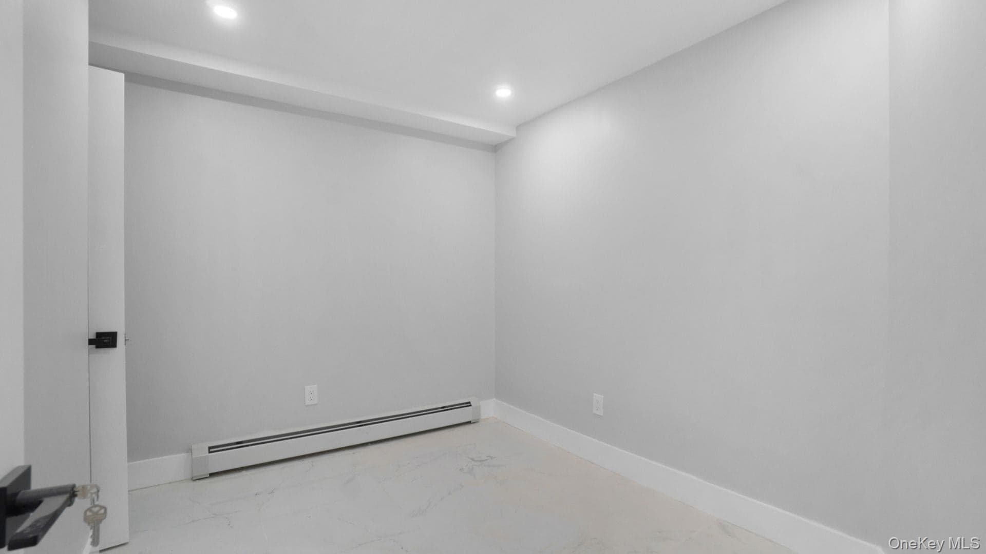 506 E 183rd Street thumbnail 18