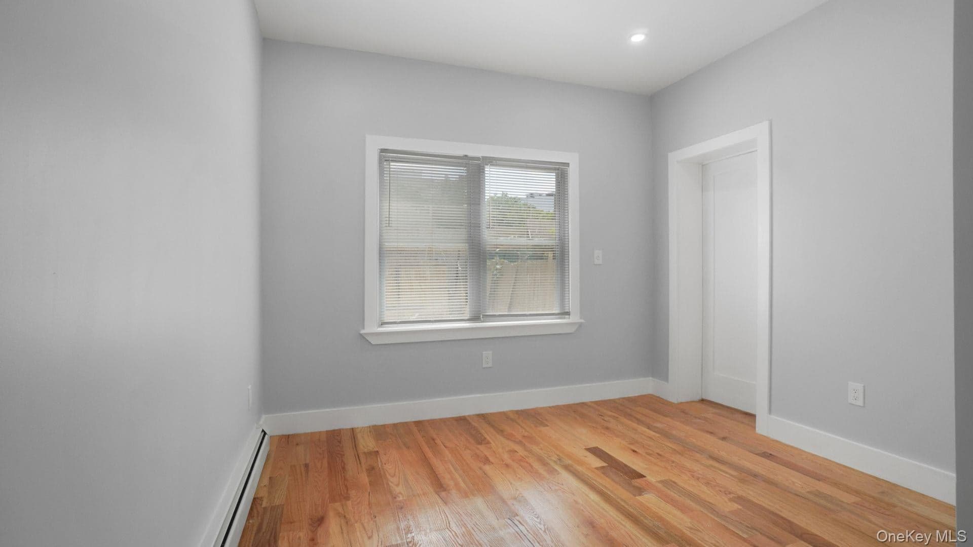 506 E 183rd Street thumbnail 11