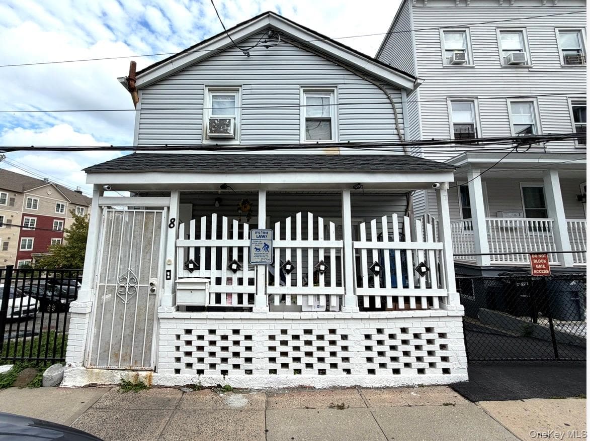 8 Ritters Lane, Yonkers