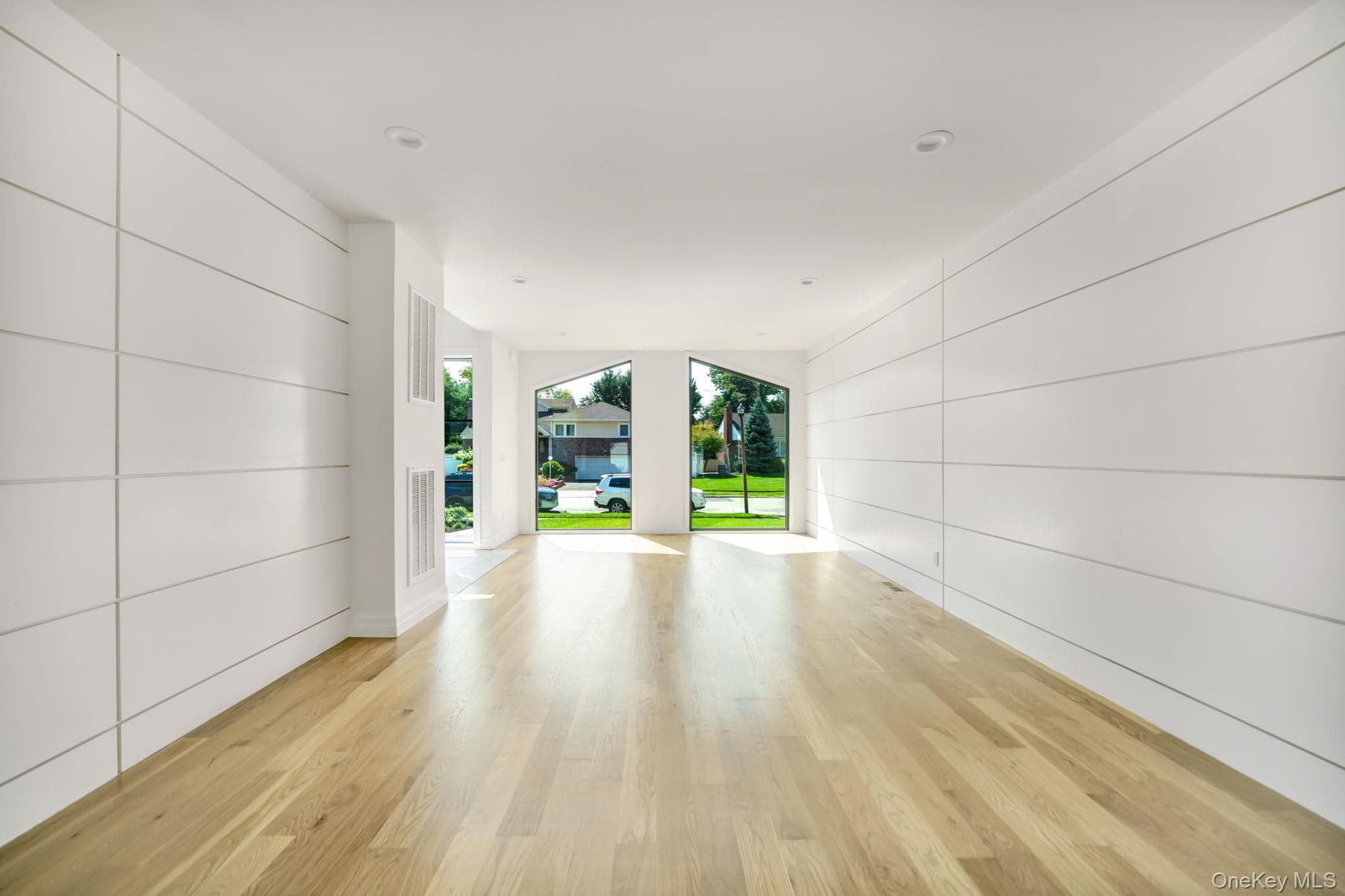 1931 Stratford Drive thumbnail 14