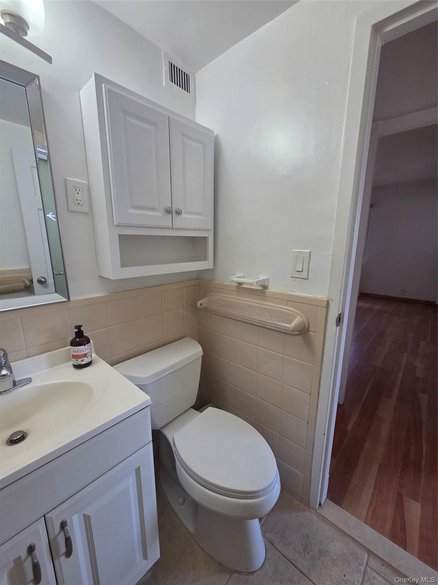 9 W Fordham Hill RD Unit: 7H thumbnail 11