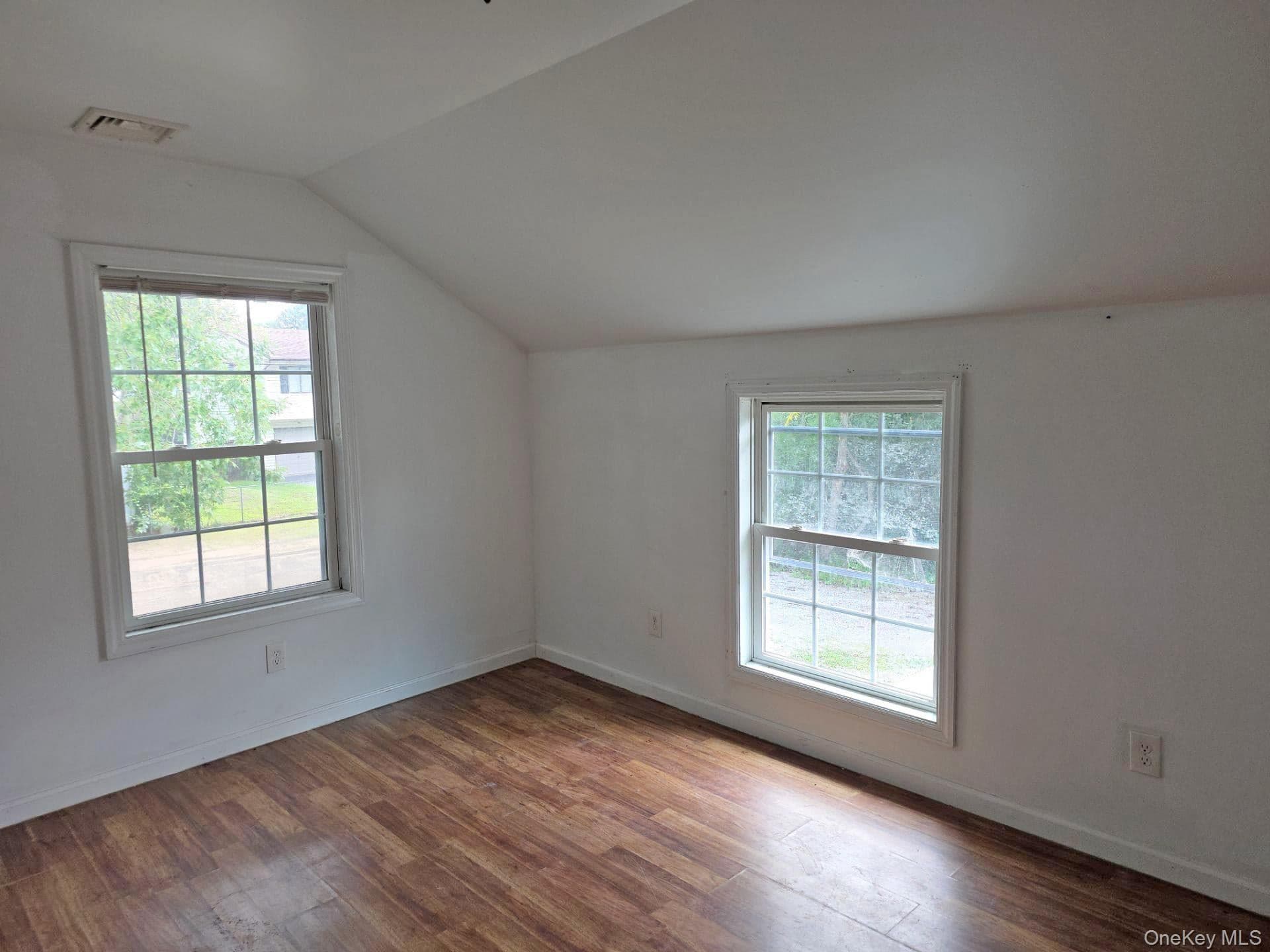 54 Oneill Avenue thumbnail 38