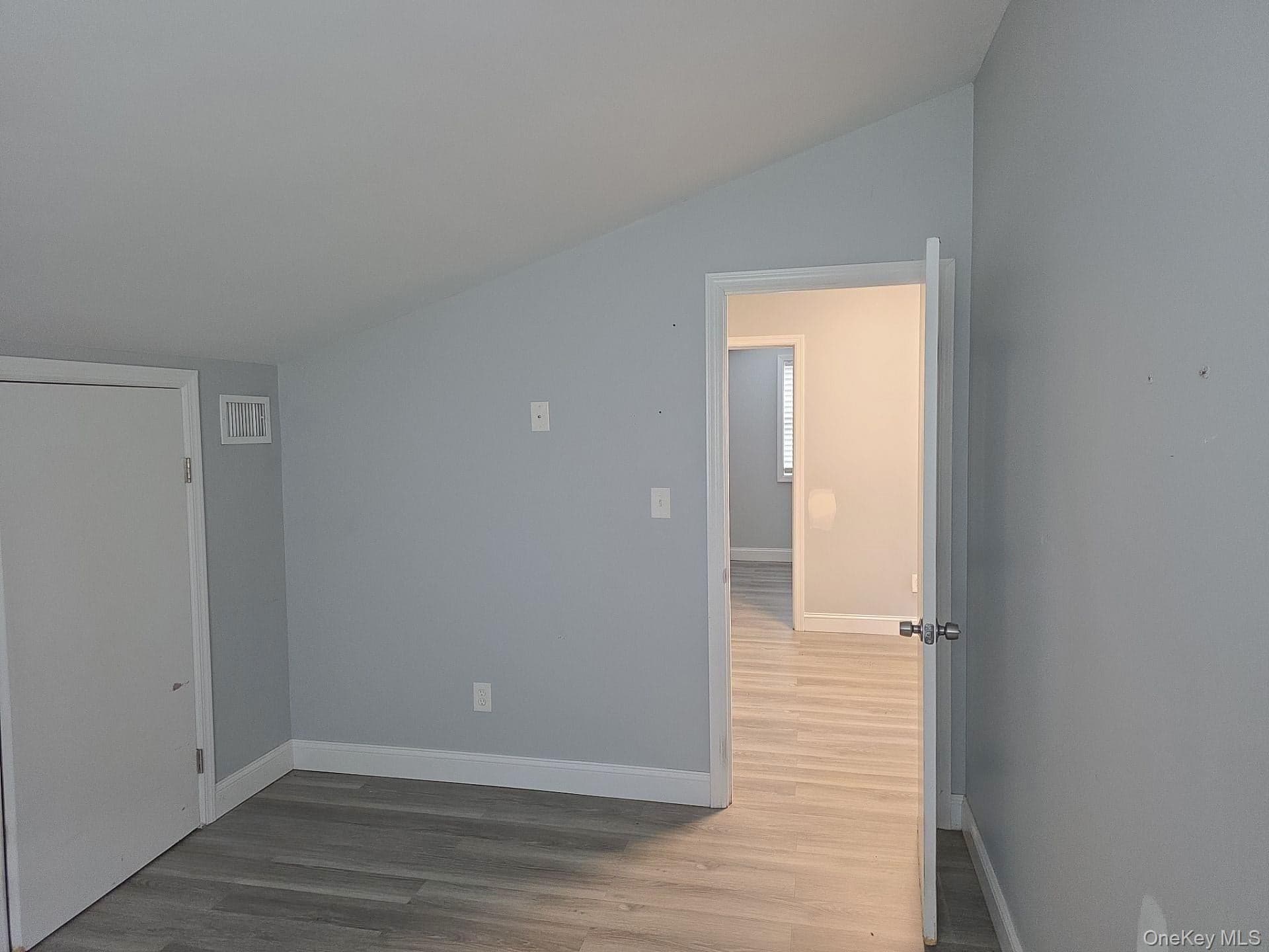 54 Oneill Avenue thumbnail 14