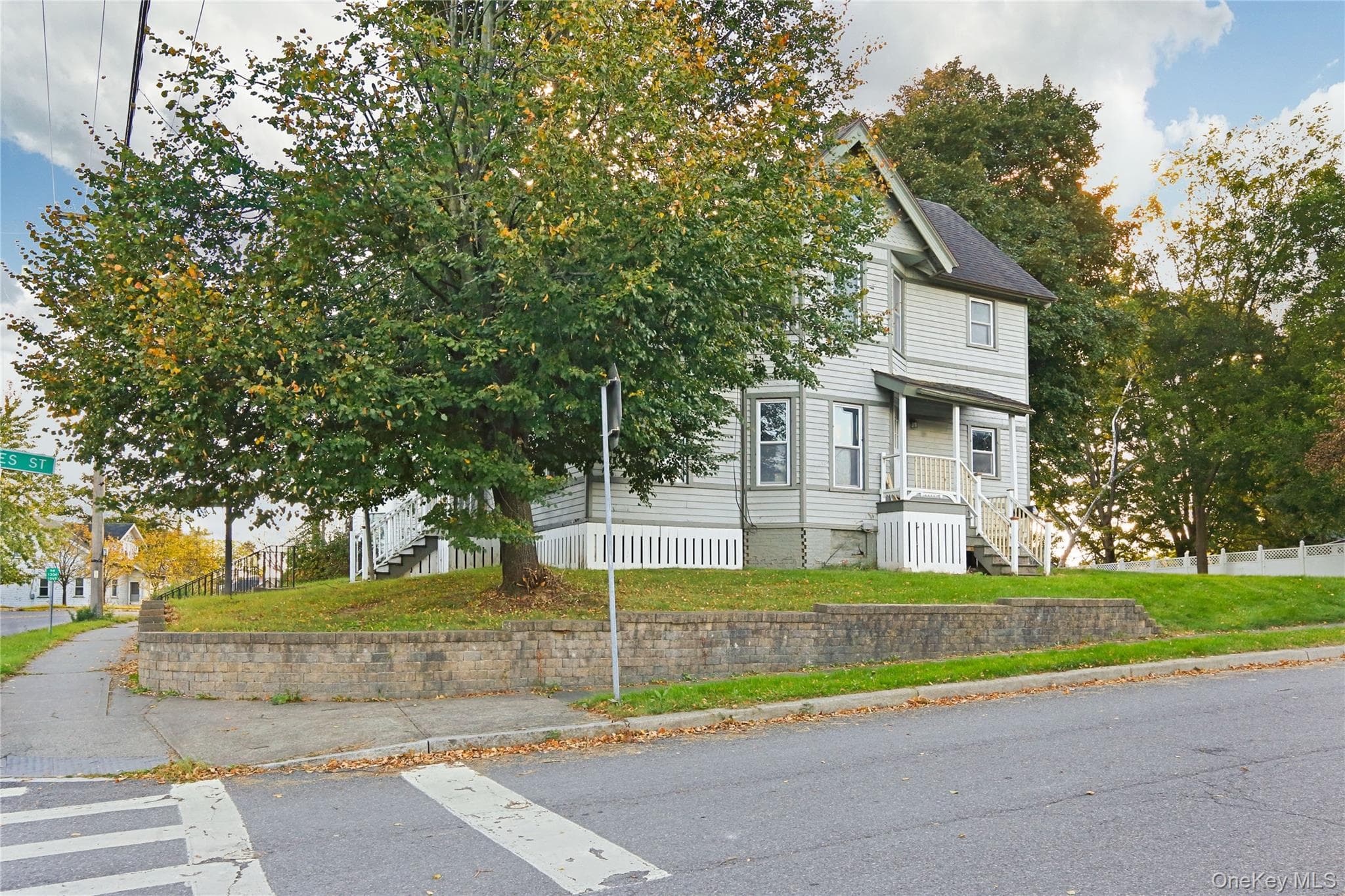 97 Maple Avenue thumbnail 28