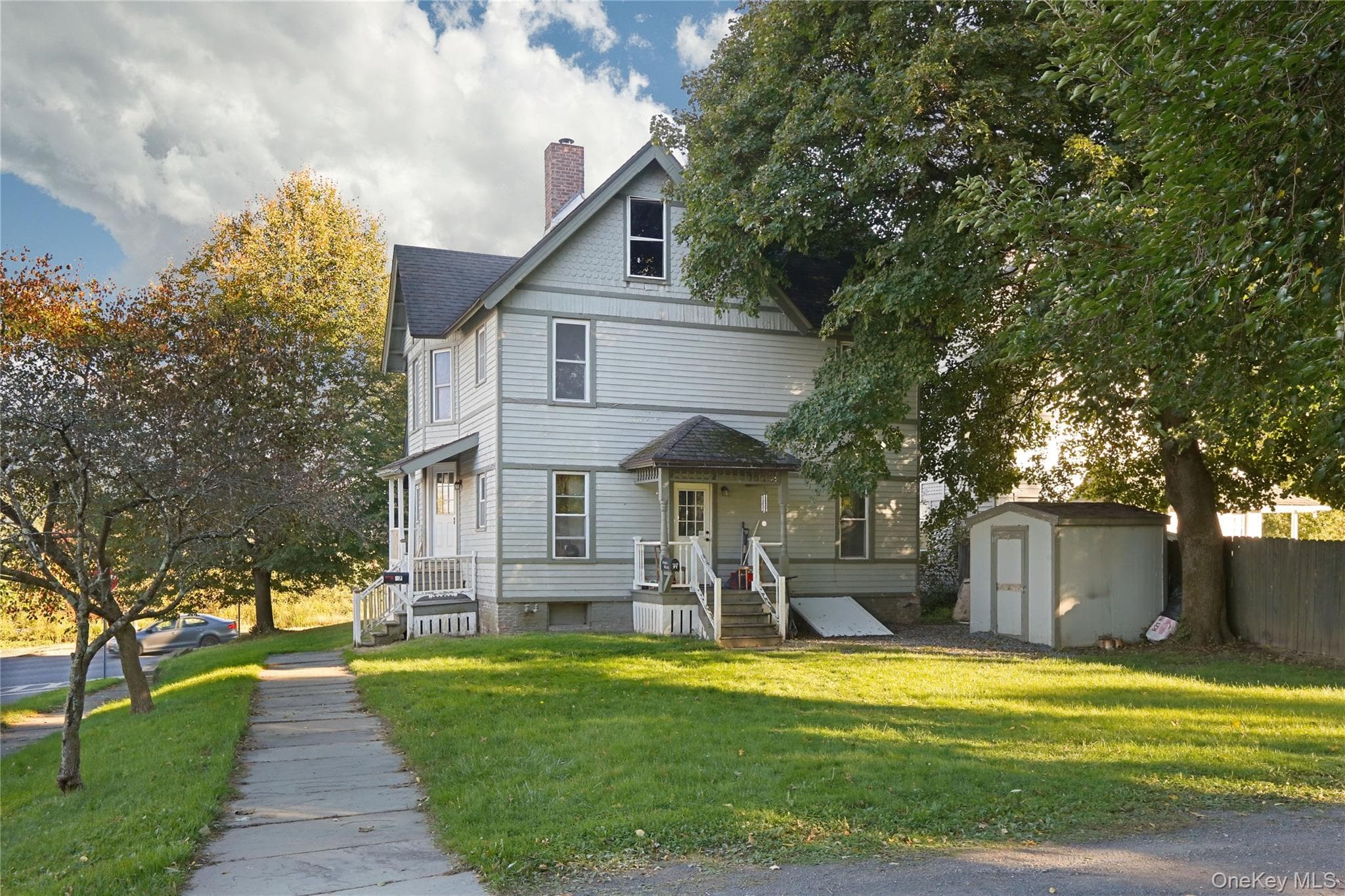 97 Maple Avenue thumbnail 4