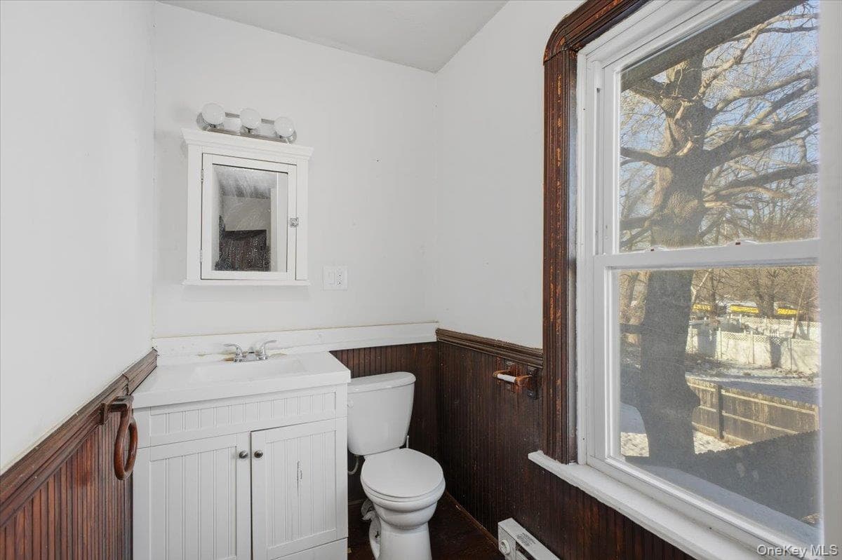 97 Maple Avenue thumbnail 18