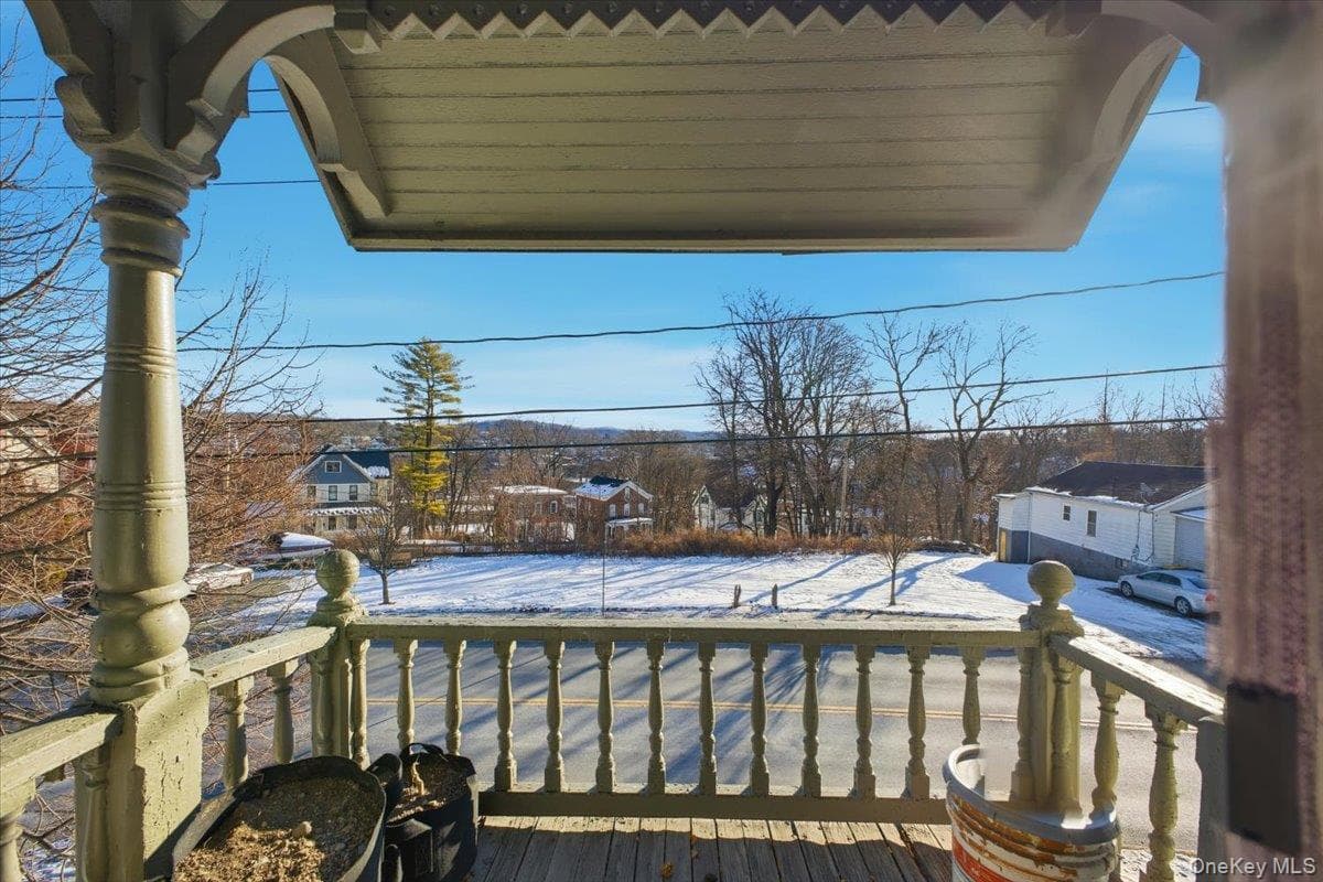 97 Maple Avenue thumbnail 16