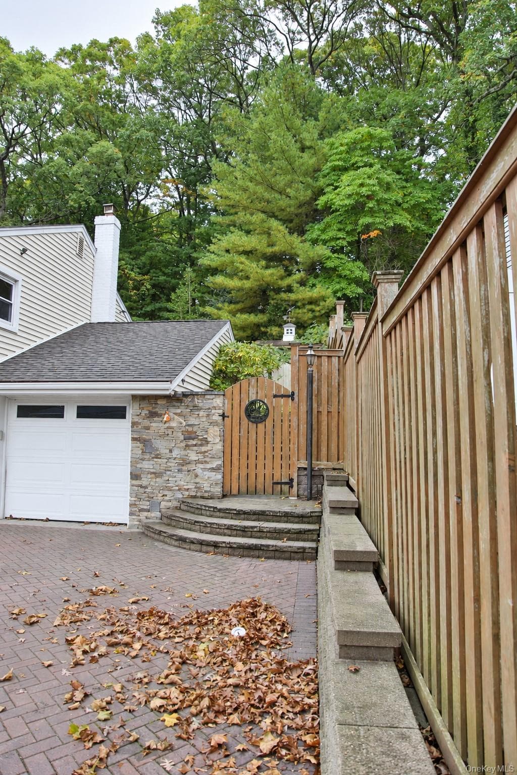 86 Iceland Drive thumbnail 15