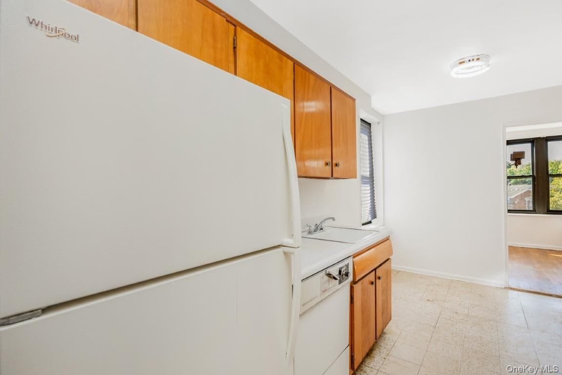 18-35 Corporal Kennedy Street Unit: 4F thumbnail 10