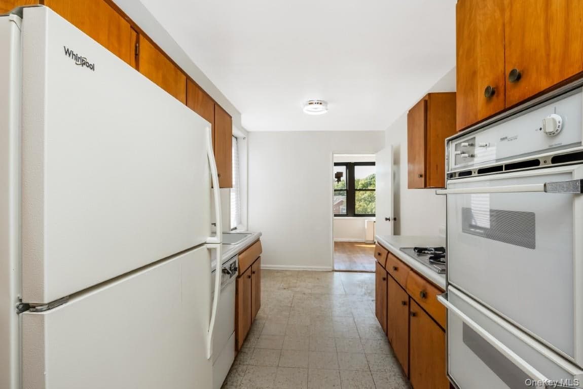 18-35 Corporal Kennedy Street Unit: 4F thumbnail 11