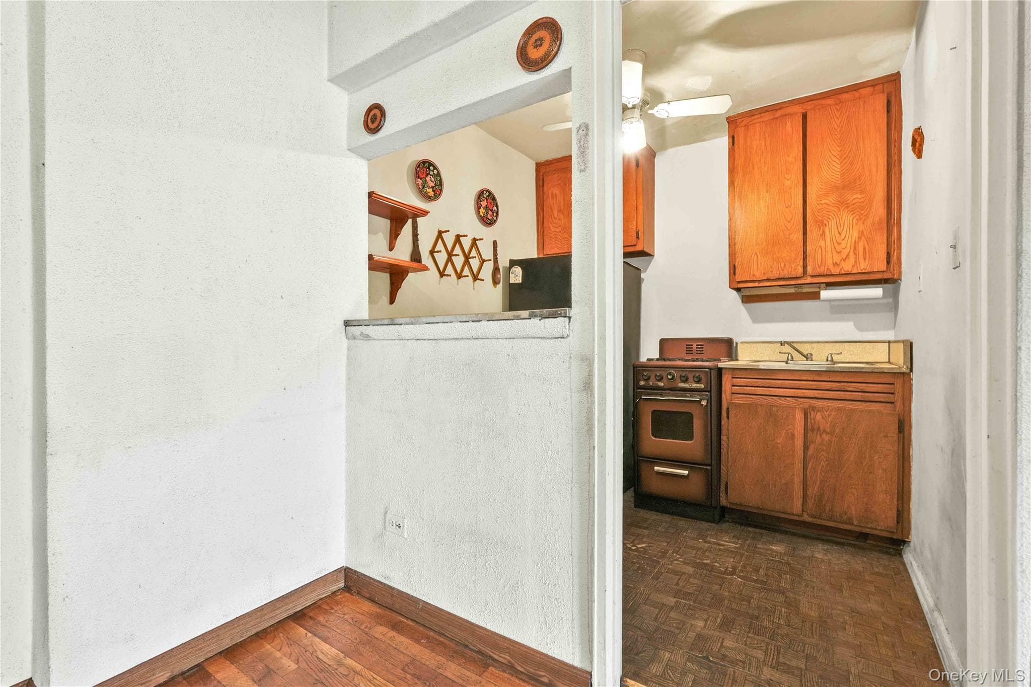 35-20 Leverich Street Unit: C344 thumbnail 5
