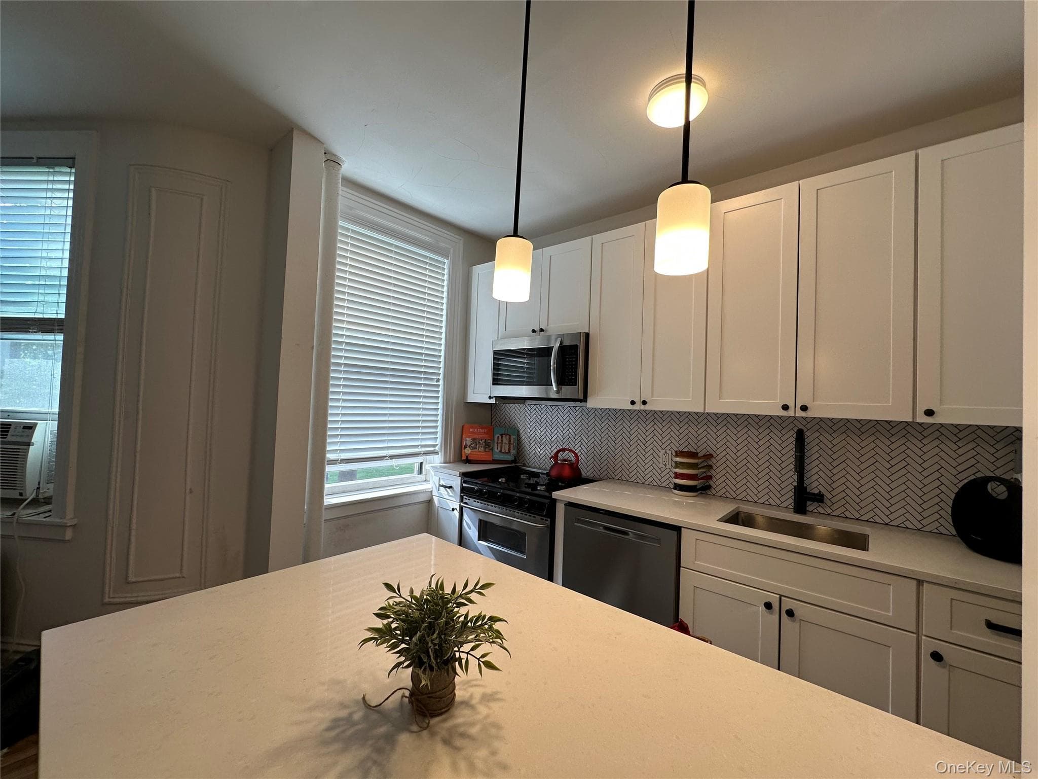 445 Gramatan Avenue Unit: EB1 thumbnail 6