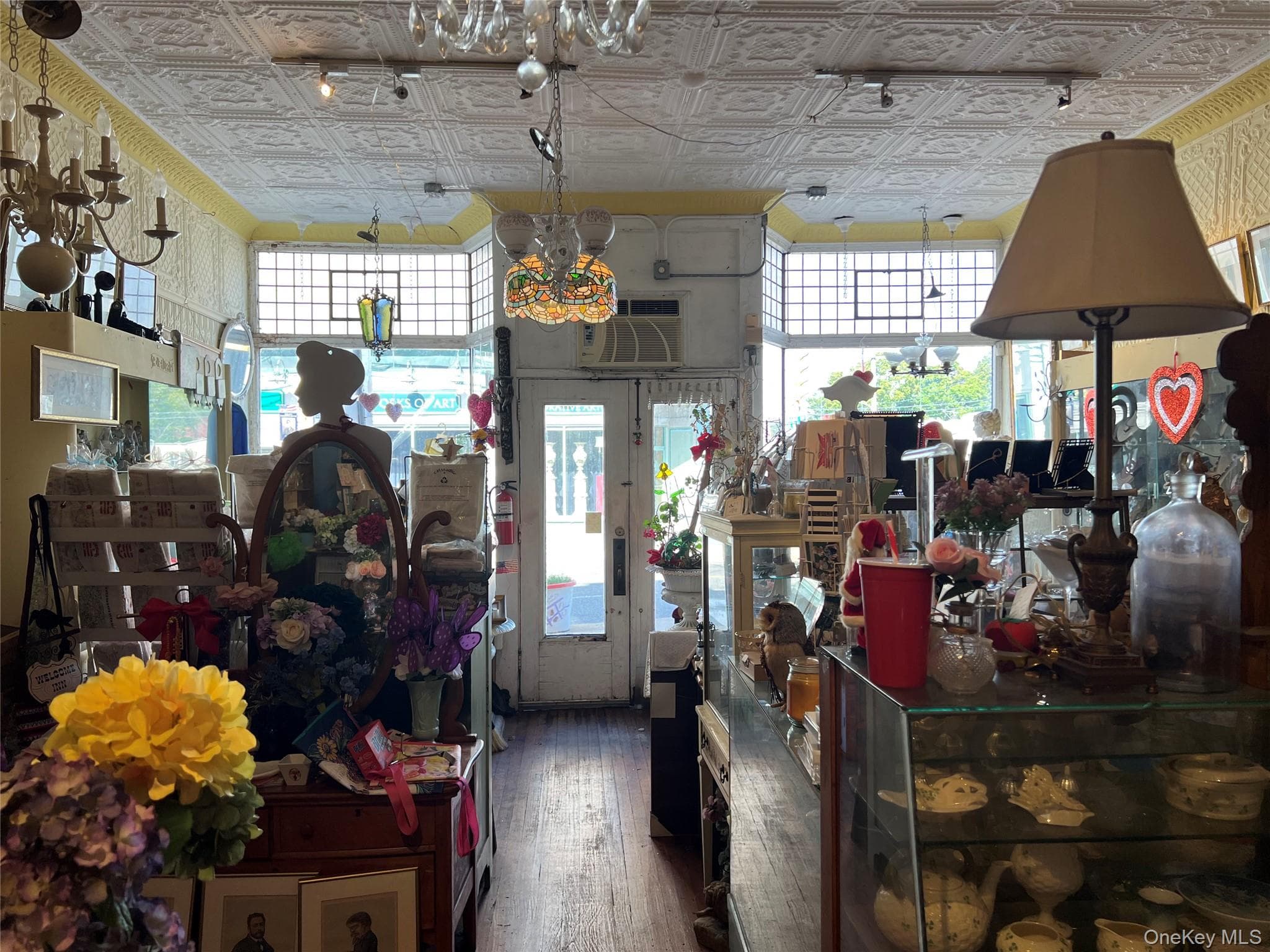 302 Main Street thumbnail 3