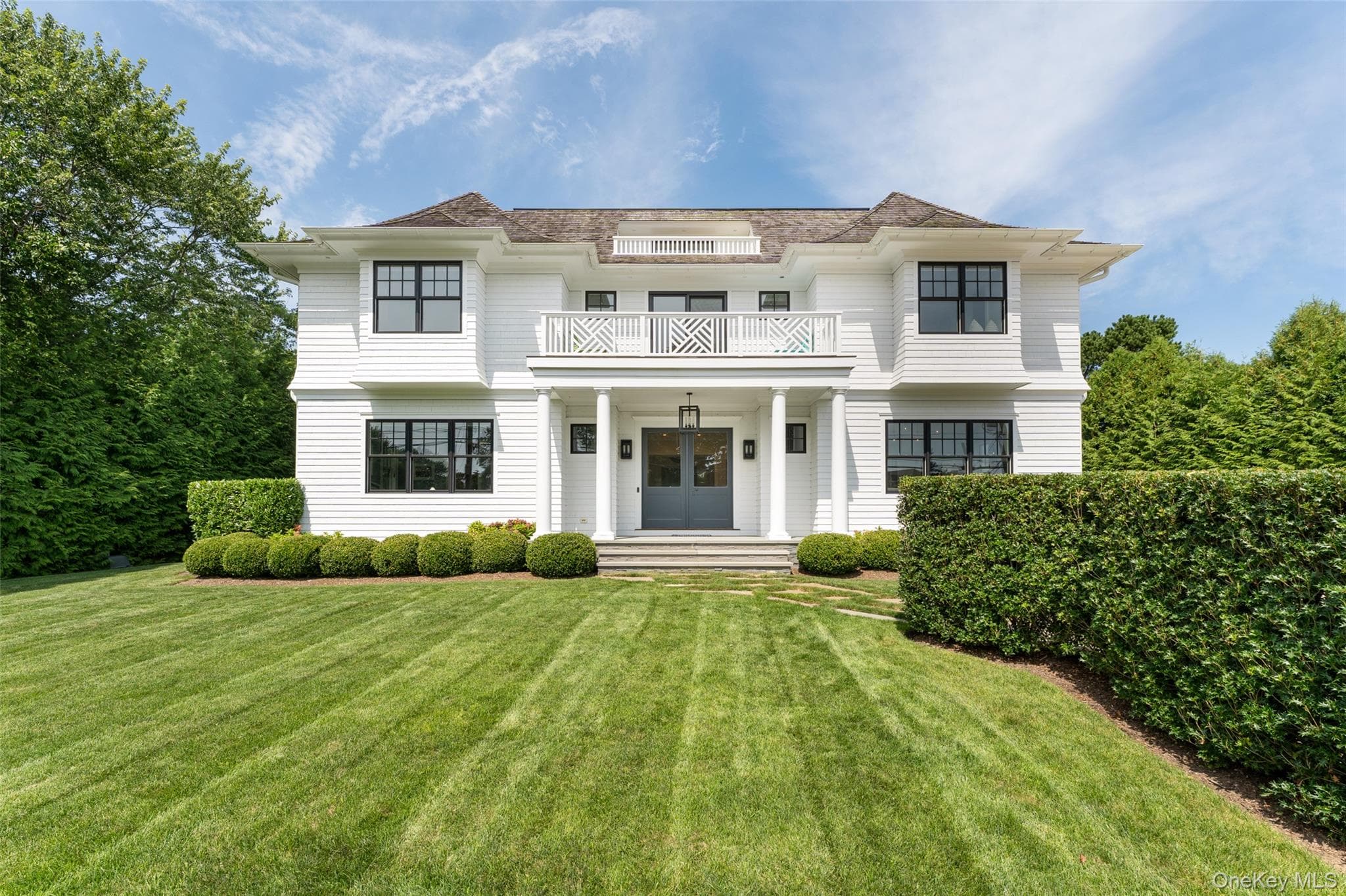 65 Middle Pond Road thumbnail 2