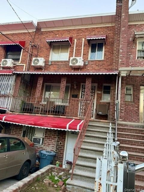 4775 Barnes Avenue thumbnail 15