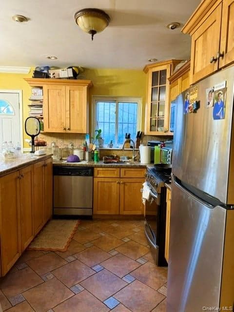 4775 Barnes Avenue thumbnail 4