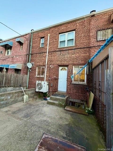 4775 Barnes Avenue thumbnail 17