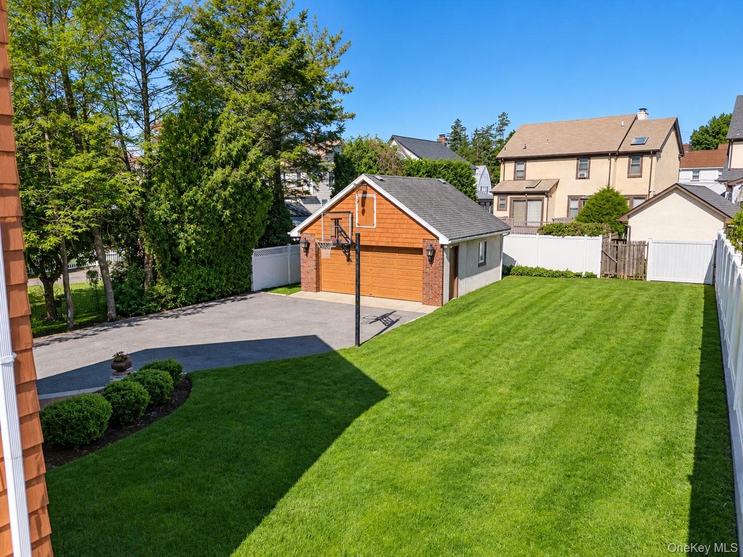 84 Davenport Avenue thumbnail 4