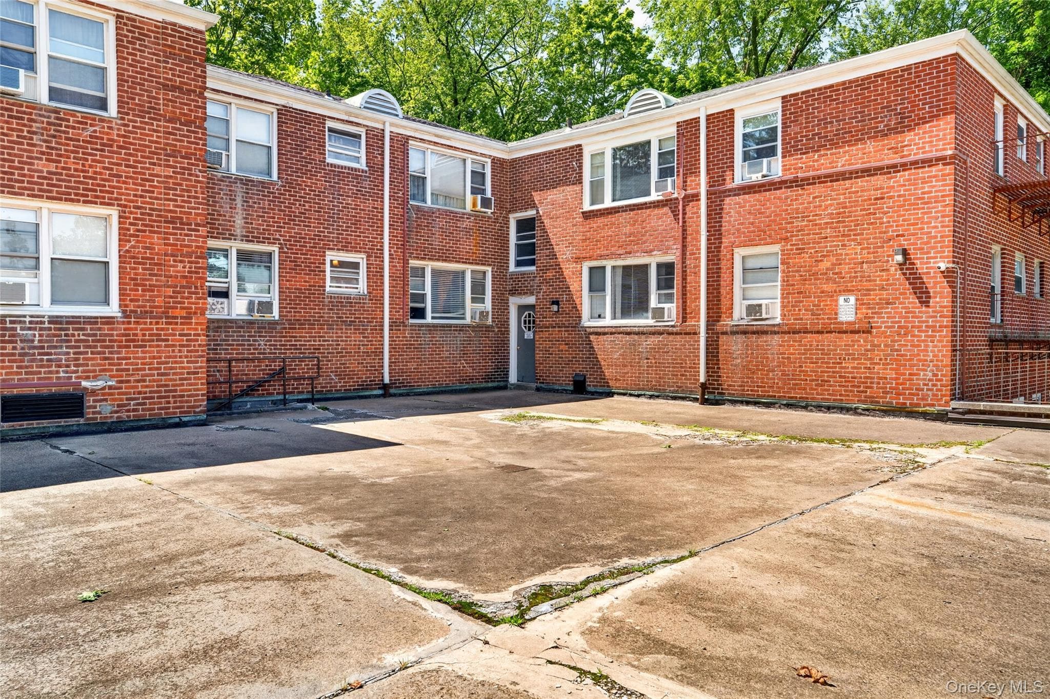 205 West Post Road Unit: 1N thumbnail 6