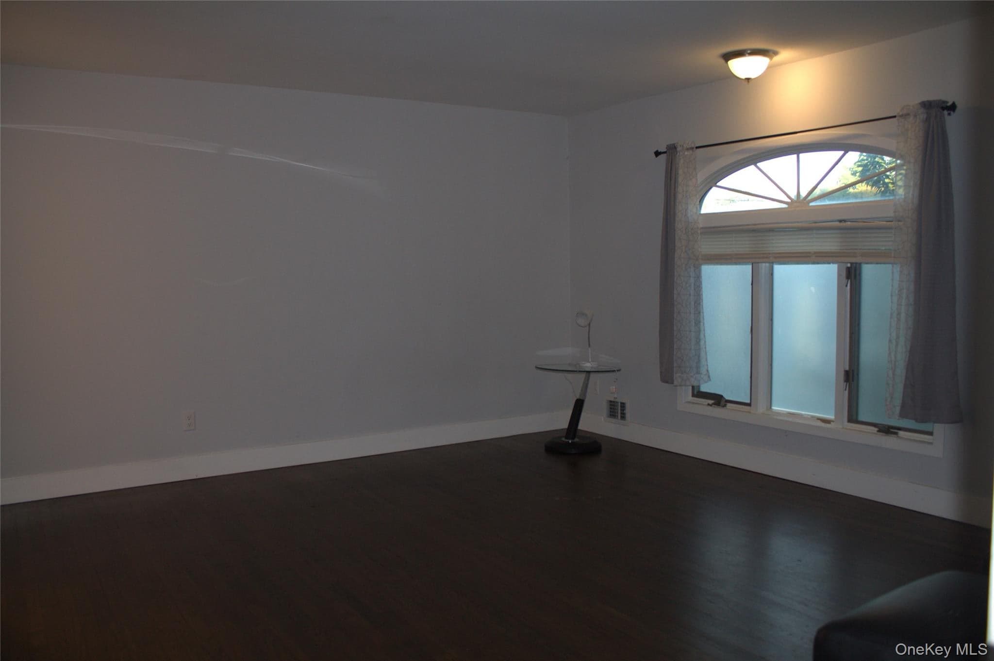82 Yale Avenue thumbnail 4