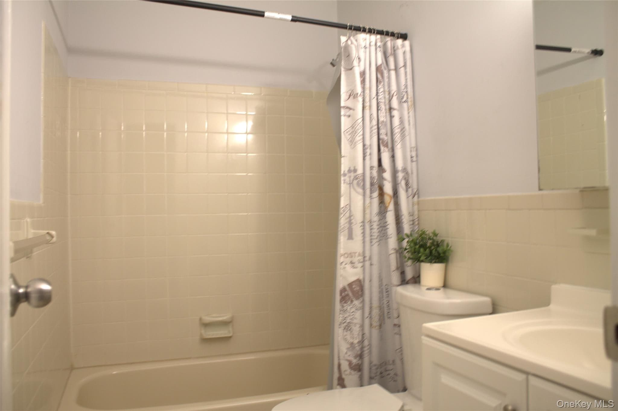 82 Yale Avenue thumbnail 17