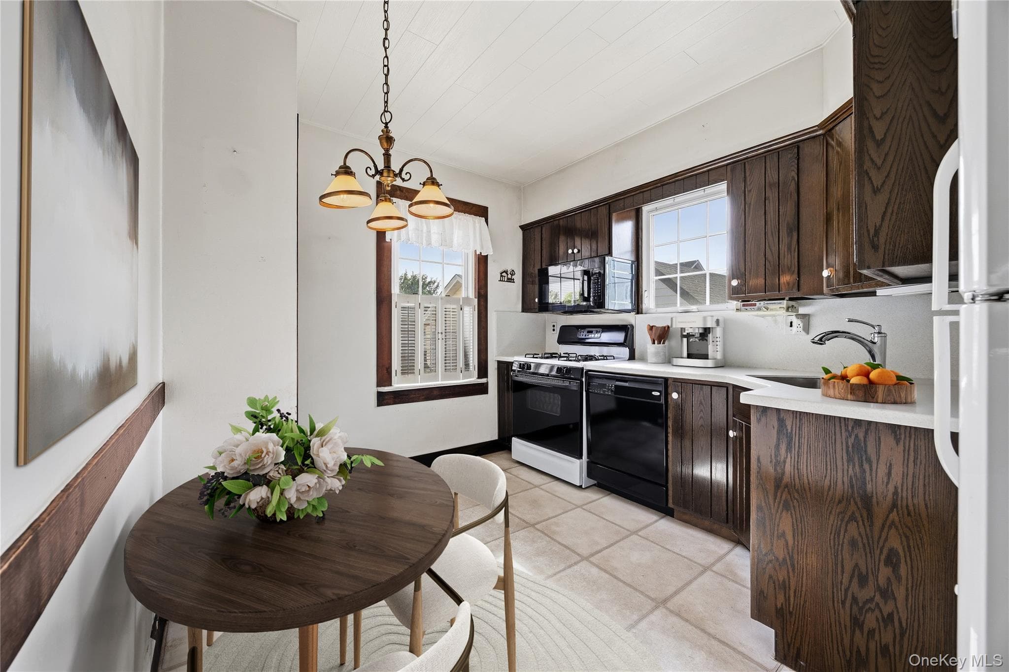 135 Fairfield Avenue thumbnail 4
