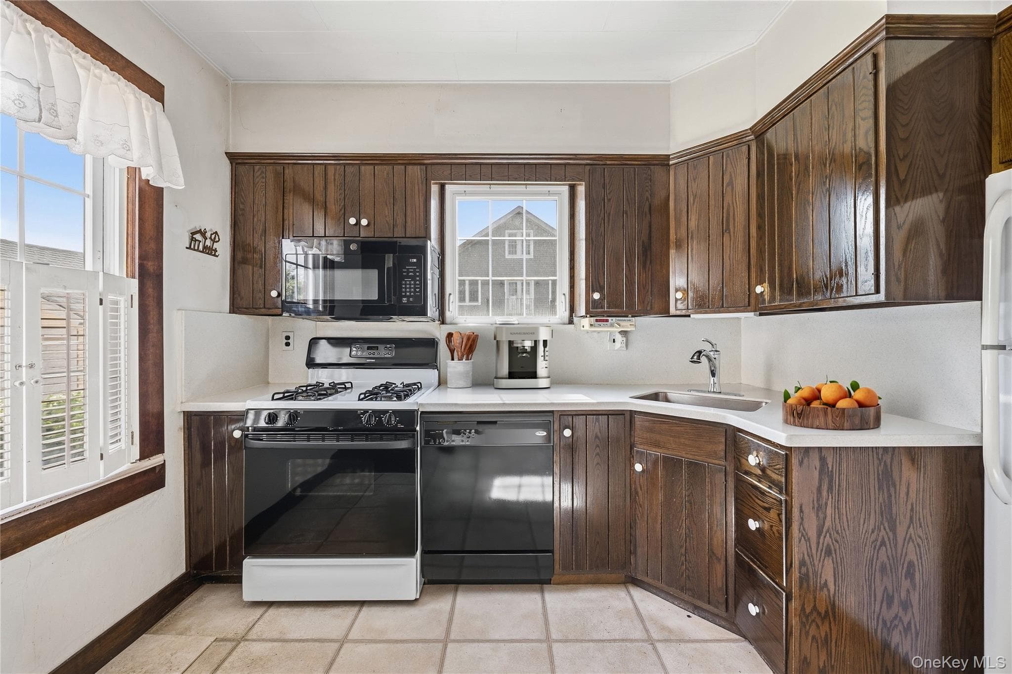 135 Fairfield Avenue thumbnail 5