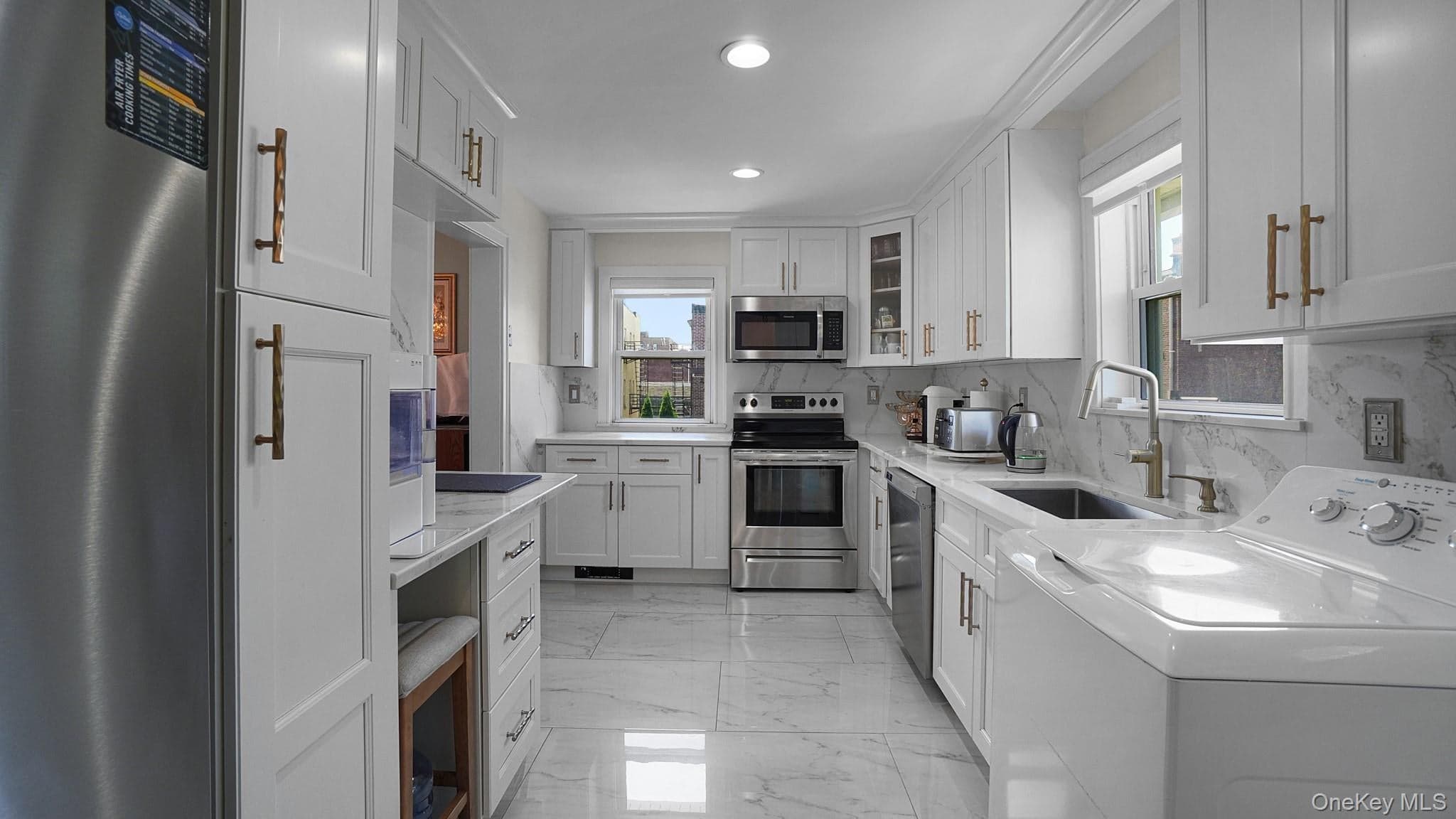 18 Edgewood Avenue thumbnail 9