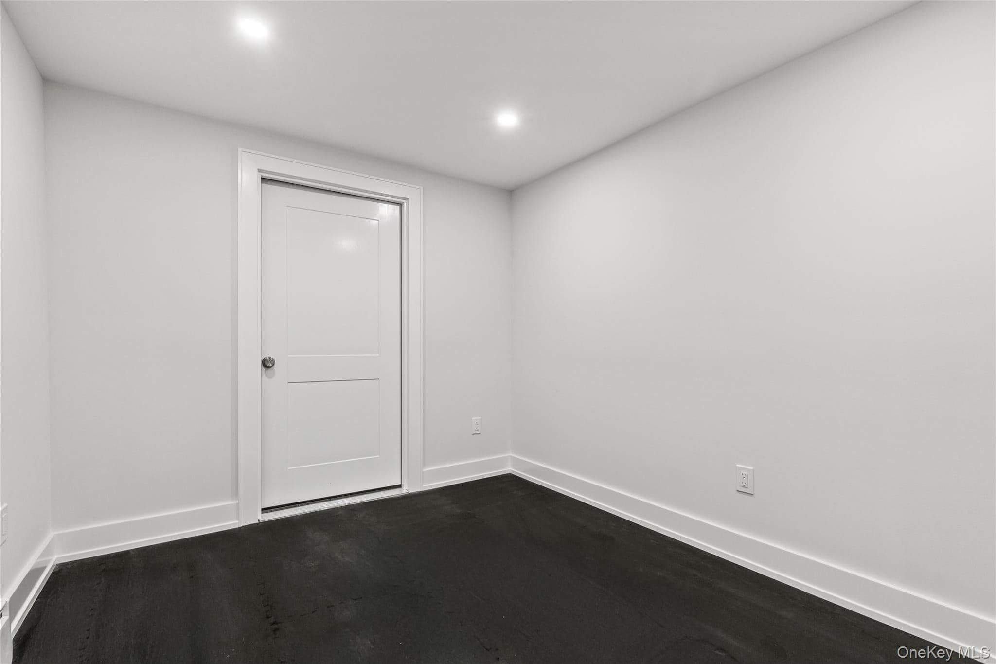 86 B Maple Avenue thumbnail 24