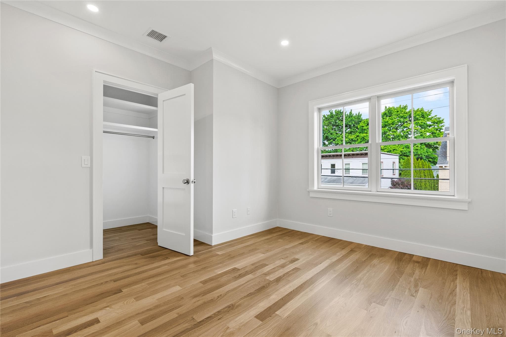 86 B Maple Avenue thumbnail 13