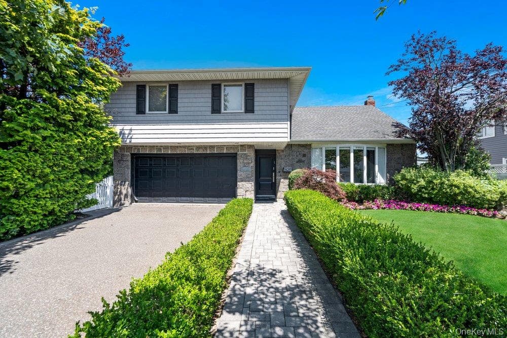 676 Derby Avenue thumbnail 2