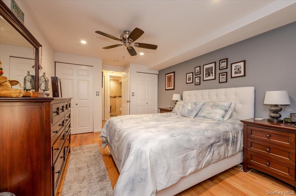 185 W Park Avenue Unit: 201 thumbnail 14